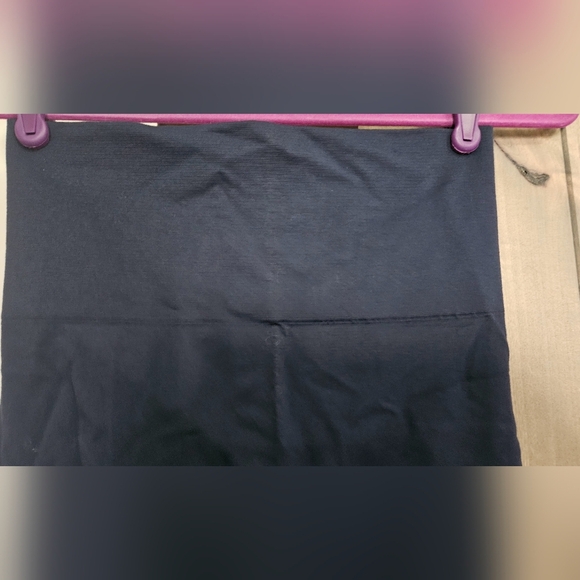 SPANX Navy Leggings - Picture 6 of 7